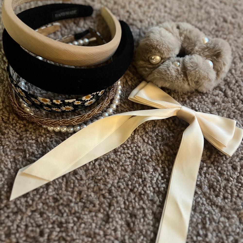 Stylish Hair Accessories Headbands Bow & Set - Black, Cream, Brown, Daisy